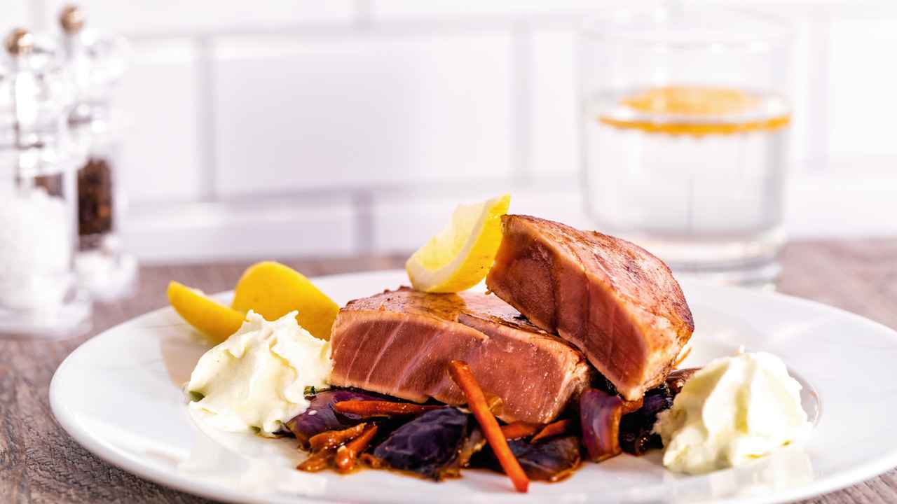 Fischmarkt Restaurant Mein Schiff 1 und 2