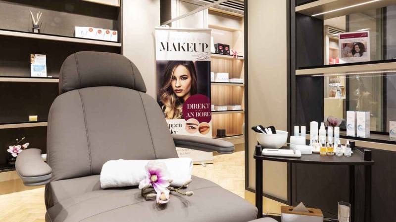 Permanent Make-up & More auf der Mein Schiff 1 und 2